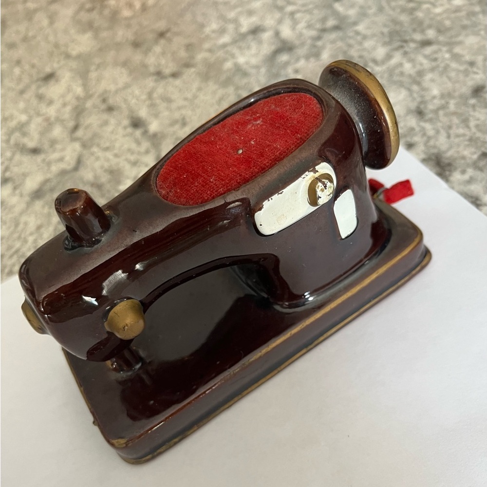 Vintage Ceramic Sewing Machine Pin Cushion circa 1950’s Japan